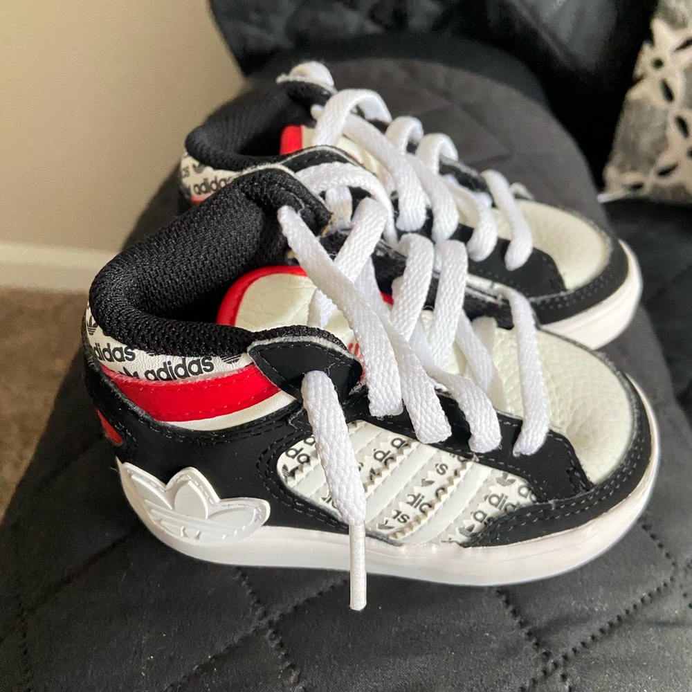 Adidas toddlers shoes